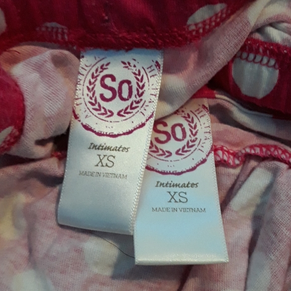 Red polka dot top and bottom pjs - Picture 4 of 4